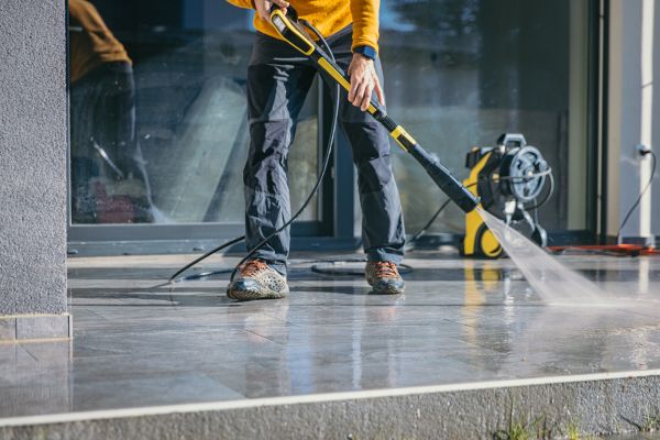 Cost of Concrete Cleaning in Elgin