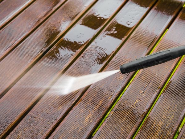 Cost of Deck Pressure Washing in Elgin