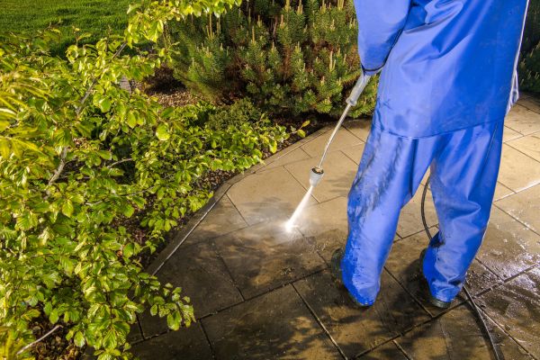 Cost of Hardscape Cleaning in Elgin