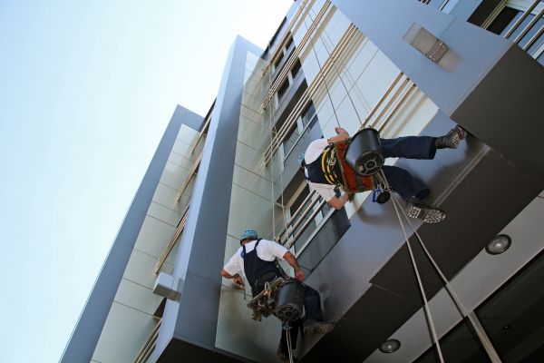 Condo Exterior Cleaning in Elgin