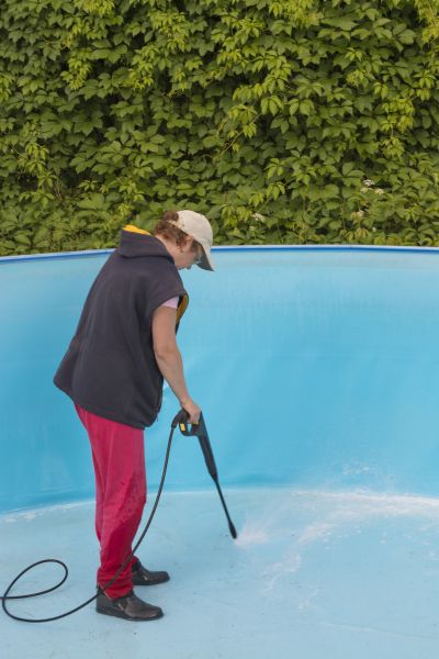 Pool Pressure Washing in Elgin